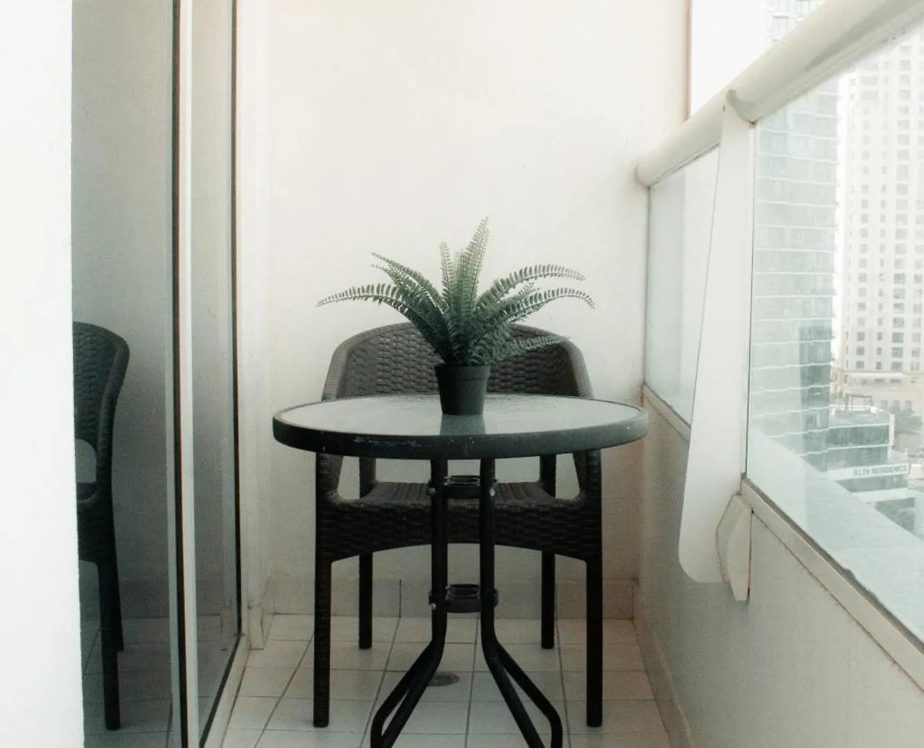 Liv With Us Holiday Homes - Marina View Tower B Dubai 0*,