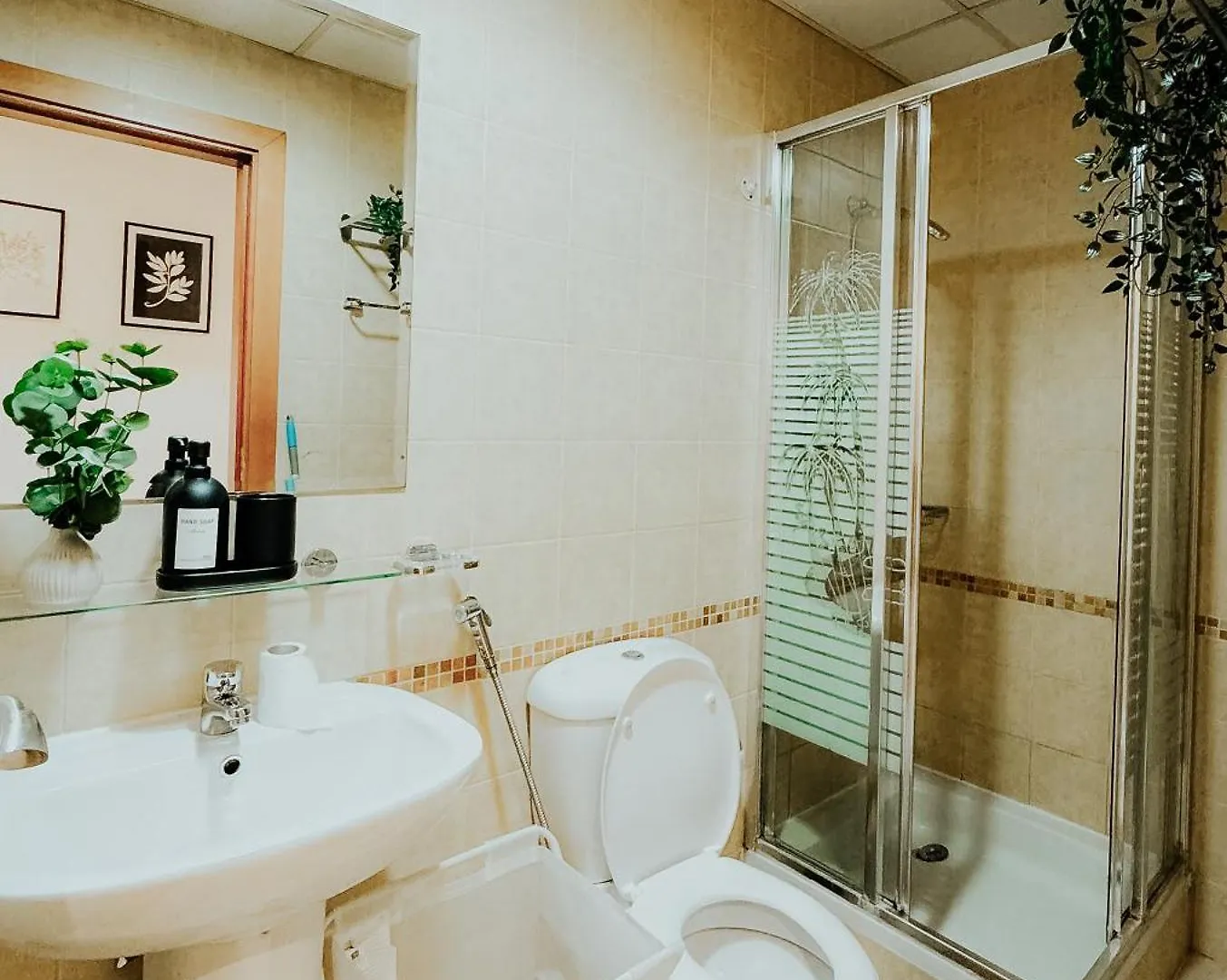 Liv With Us Holiday Homes - Marina View Tower B Dubai United Arab Emirates