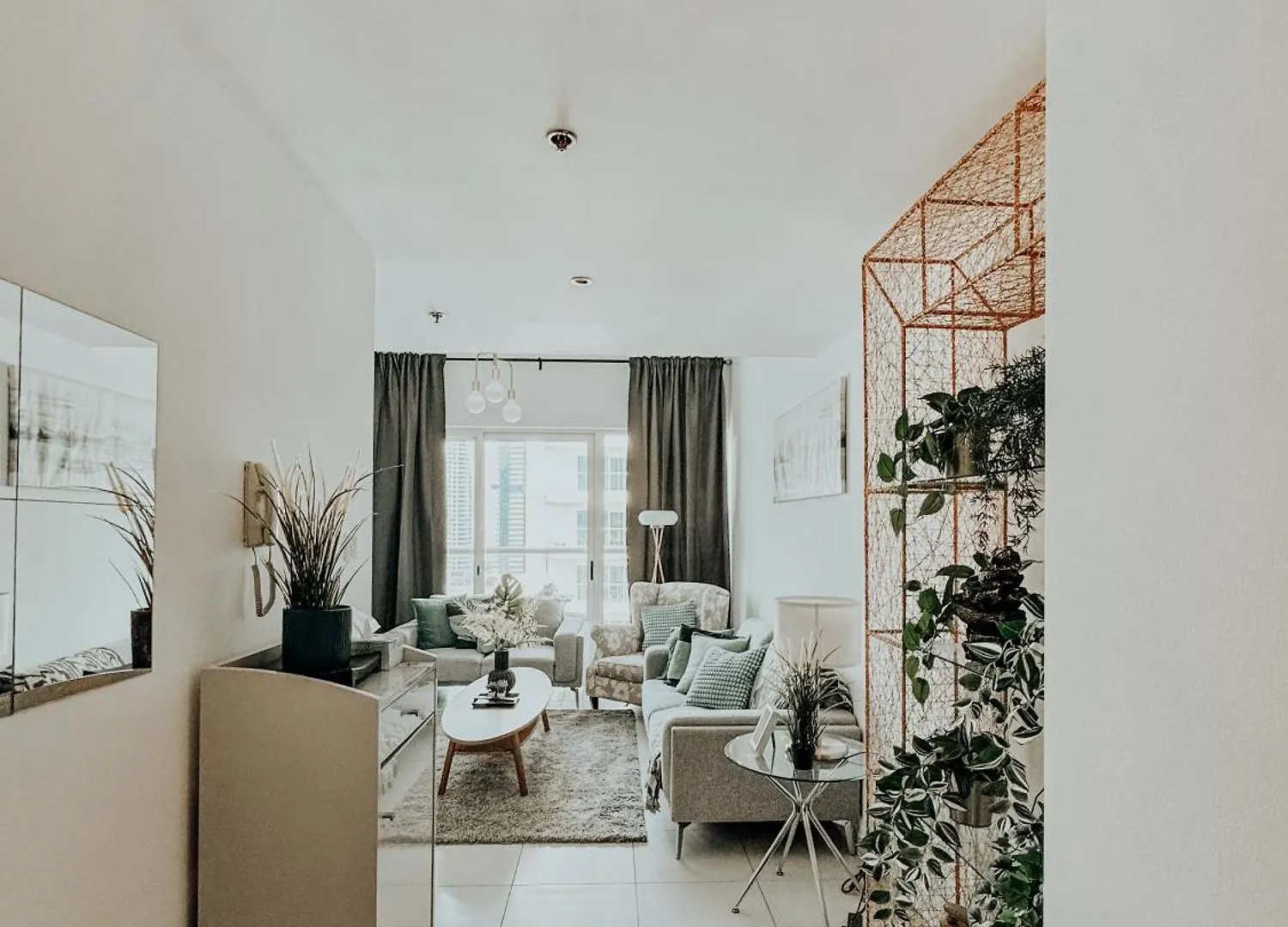 Liv With Us Holiday Homes - Marina View Tower B Dubai Apartment